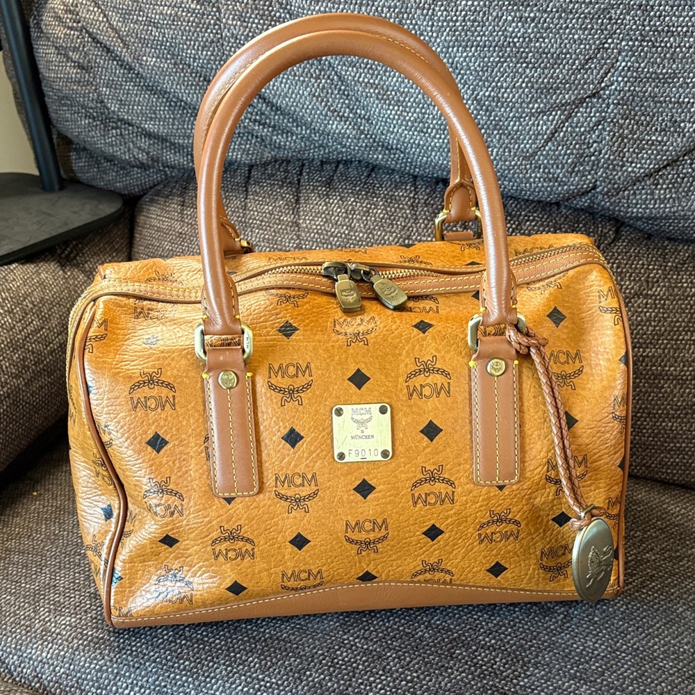 MCM Visetos Cognac Boston Bag with Princess Lion Charms - Picture 2 of 15